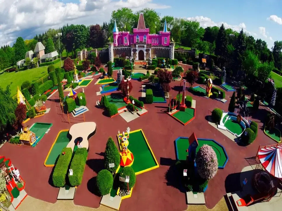 Hillside Minigolf